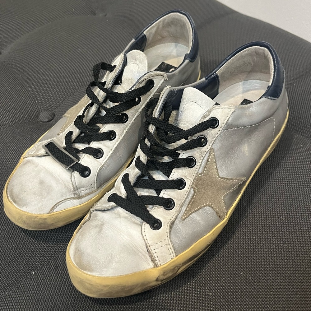 Golden Goose Superstar Women’s Sneakers - Picture 3 of 7